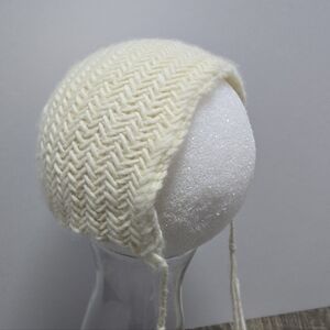 Hand Knit Baby Bonnet - Newborn Photography Prop - 100% Merino Wool Brand New